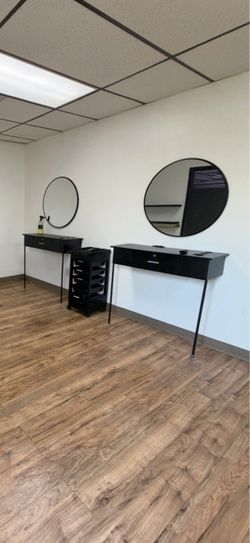 Black Salon Vanity Stations