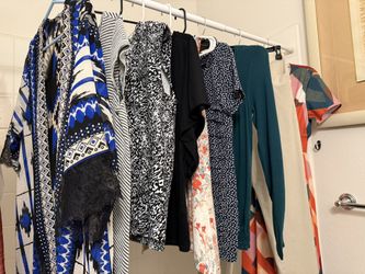WOMENS CLOTHES