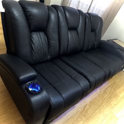 Power Reclining Sofa !