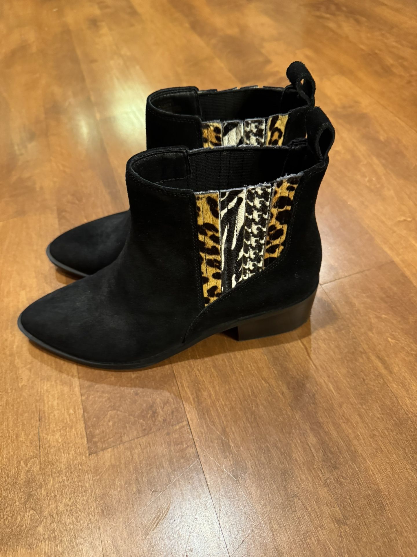 Women’s crown vintage leather boots shipping available