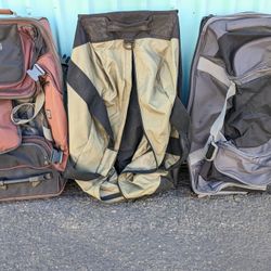 Rolling Duffle Bags 