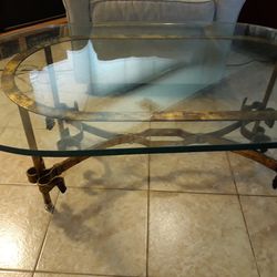 GLASS COFFEE TABLE