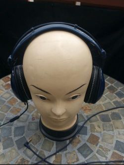 New York Yankees Skullcandy headphones
