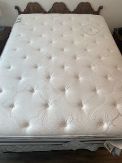 Beautyrest Queen Plush Mattress – Excellent Condition
