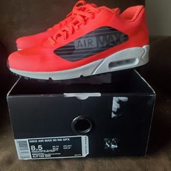 Brand New Men's Air Max Size 8.5