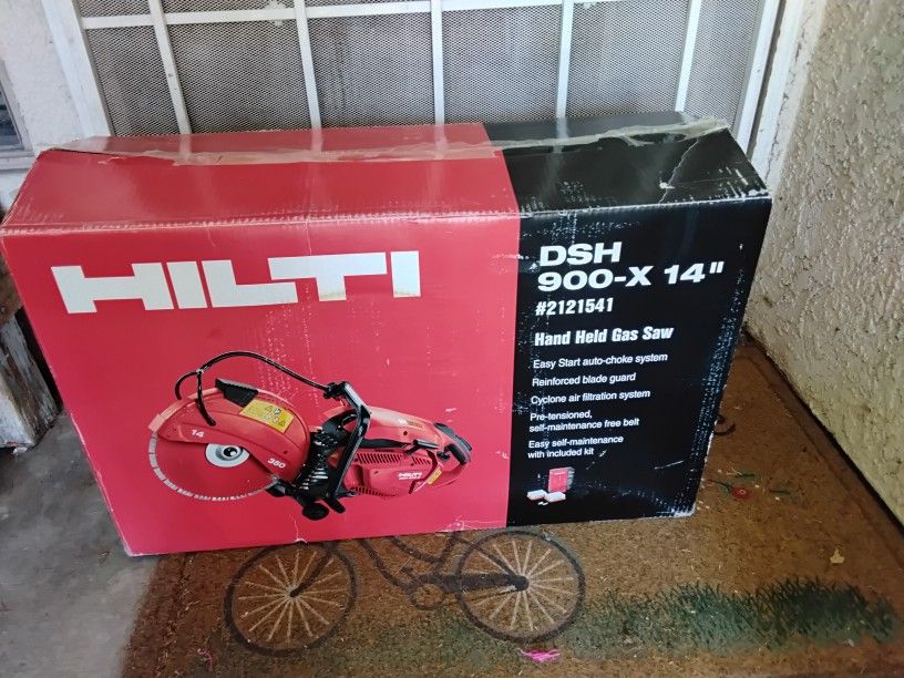 Brand New HILTI DSH-900x 14" Hand Held GAS Saw

New opened box Hilty DSH 900-X 14" 