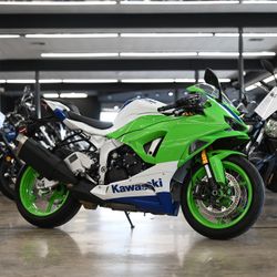 2024 KAWASAKI NINJA ZX6R 40TH ANNIVERSARY