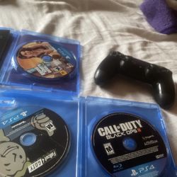 PS4 Games And Controller 