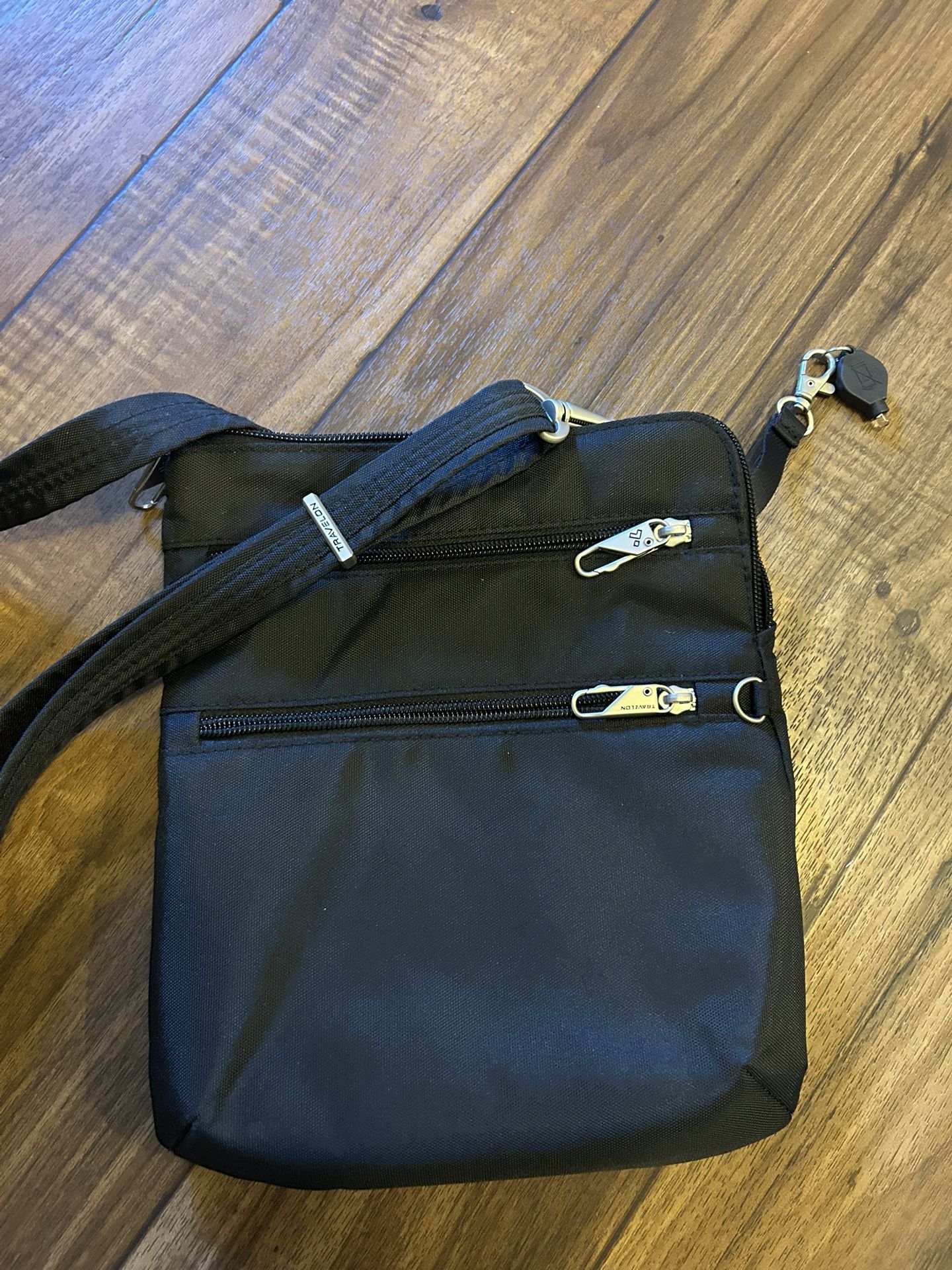 Travelon Anti-theft Crossbody