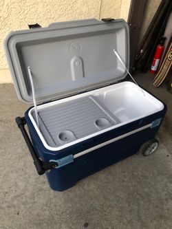 Large Igloo Rolling Cooler with Heavy Duty Handle & Wheels – Made in USA