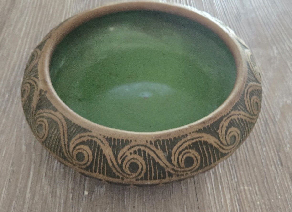 Vintage Red Wing Union Brush Ware Art Pottery Low Bowl or Bulb Bowl