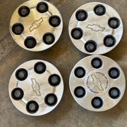 Chevy 6 Lug Center Caps