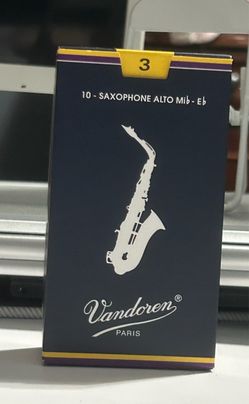 Saxophone Vandoren Reeds