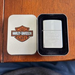 Harley Davidson Zippo Lighter 2005 Coiled Bar & Shield Engraved