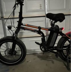 RadMini Electric Bike with fat tires – Great Condition, Minor Fixes Needed- Used