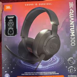 BRAND NEW JBL HEADPHONES - QUANTUM 300