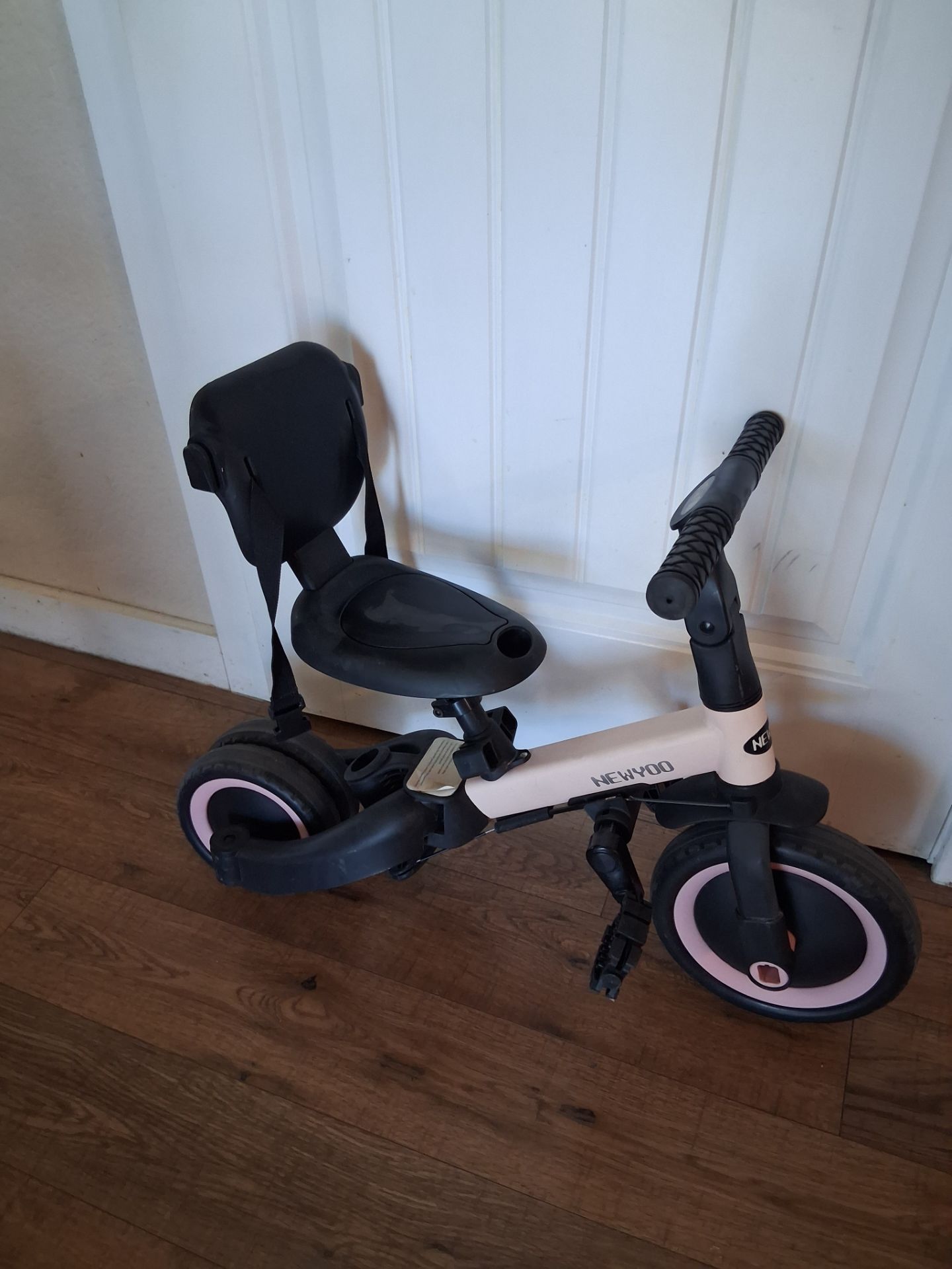 Kids , Children's, Child's, Bikes, Bicycle, Bike , helmet, helmets