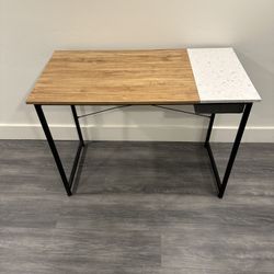 Light Modern Simple Desk