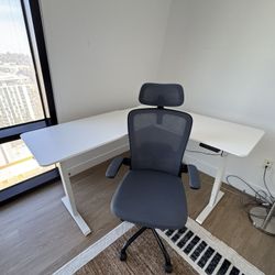 L Shaped Stand Up Desk White - Like New 