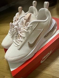 Nike Air Max Low-Top Sneakers Pink Rose Gold 7.5 Woman