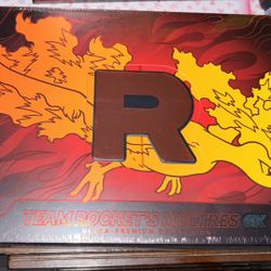 Team Rocket's Moltres ex Ultra-Premium Collection 