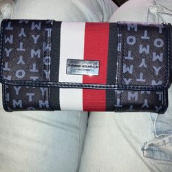 Brand New Tommy Hilfiger Wallet