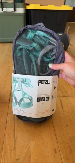 New woman’s climbing harness