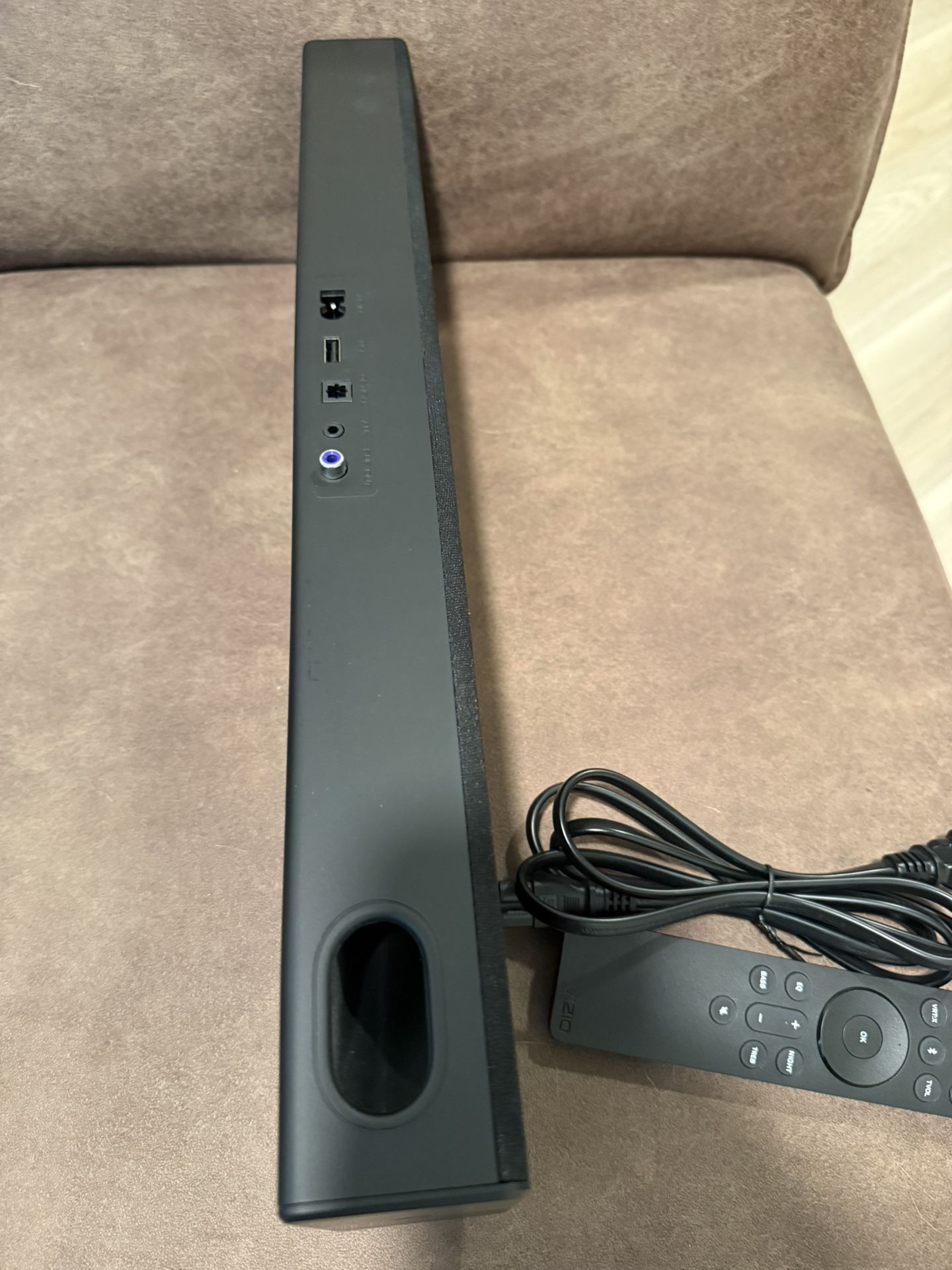 Visio Sound Bar With Remote