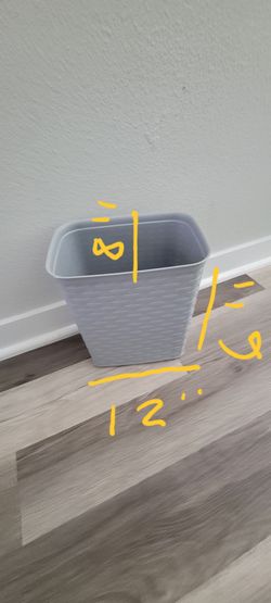 Gray Plastic Wicker-Texture Waste Bin