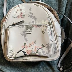 Guess Backpack(Floral)