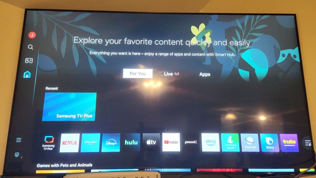 65" 4k Samsung AU8000 TV