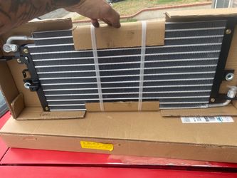 Toyota pickup a/c condenser