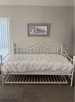 Twin Bed Frame w/ Matresses