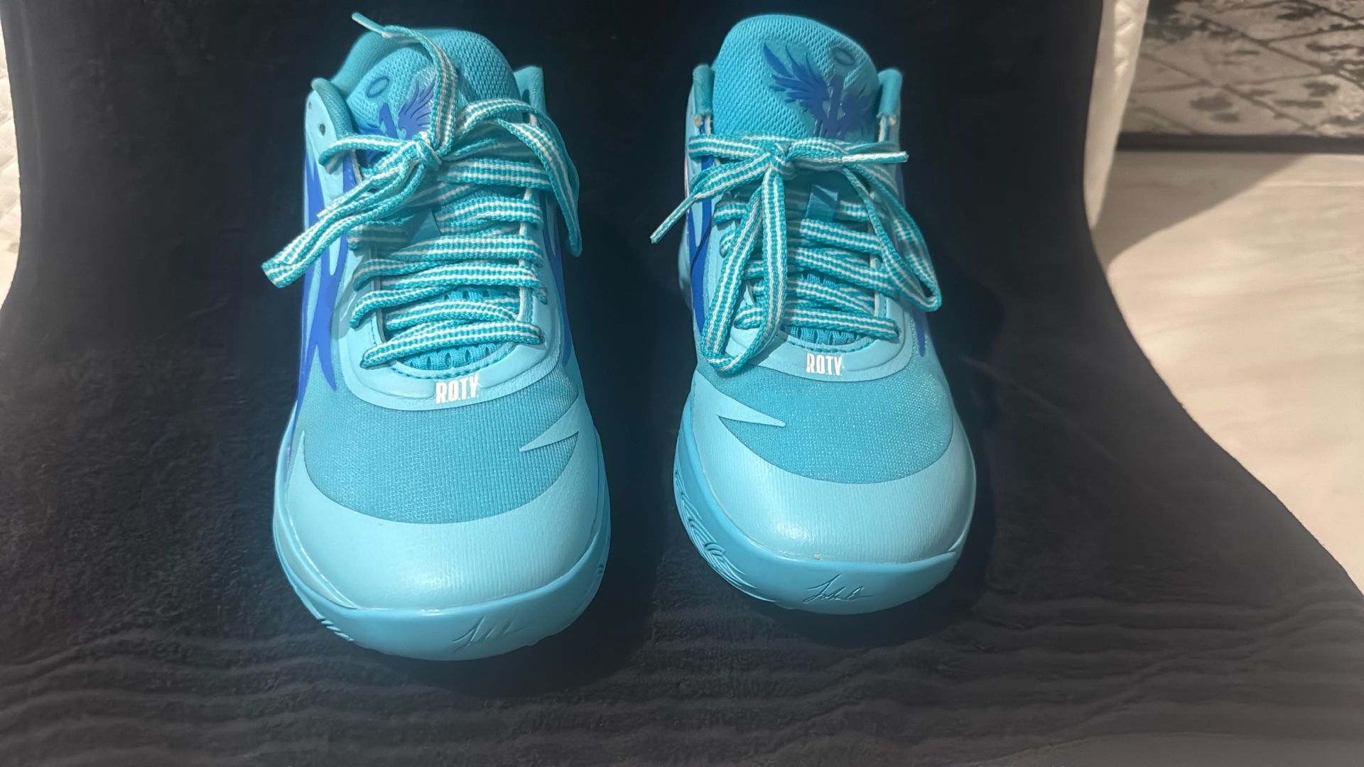 PUMA MELOS ROTY Blue/ Size 6.5