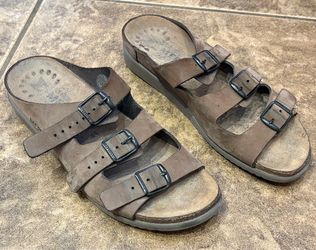 Mephisto women’s size 9 sandals