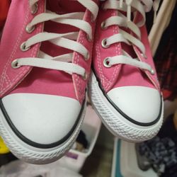 Converse Pink Women's 9