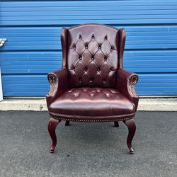 Queen Anne | Traditional Style Wingback Chair | Brass Parts | Good Condition |
