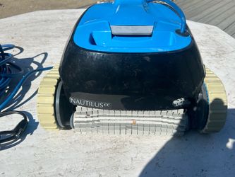 Dolphin Nautilus automatic Pool Cleaner