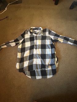 Black and White Buffalo Plaid Button-Up Shirt