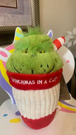 Dr. Seuss Grinchmas Cup festive 9” Plush