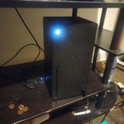 Xbox Series X With Wireless Controller