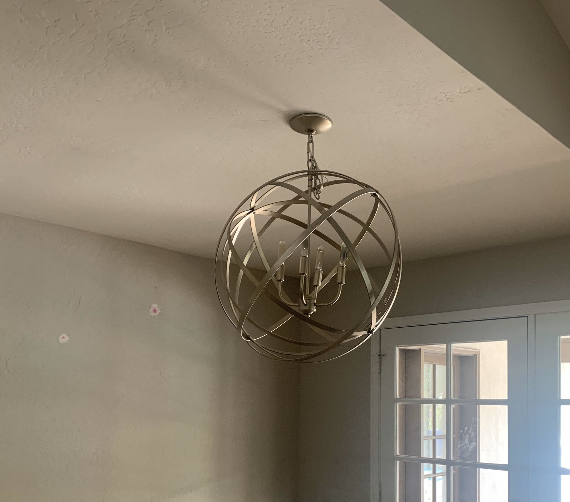 Light fixture