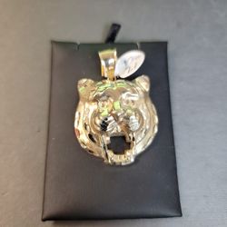 10k Pendant (Price Is Firm)