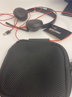 Poly Black wire 5200 With Case