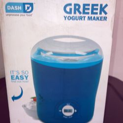 Dash Greek Yogurt Maker