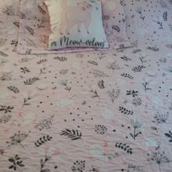 🐈🐱Girls TWIN size Princess Cat bedspread with 1 Pillow Sham And 1 Decor Pillow🐈🐱