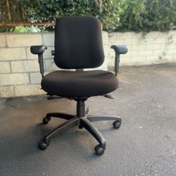 Office Master Desk Chair 