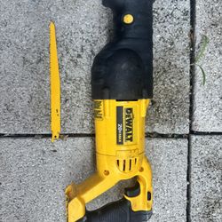 DEWALT 20-Volt Max Variable Speed Cordless Reciprocating Saw