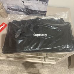 Supreme Box Logo Sweatshirt Size Small