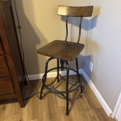 Brown Wood Swivel Tall Shoe